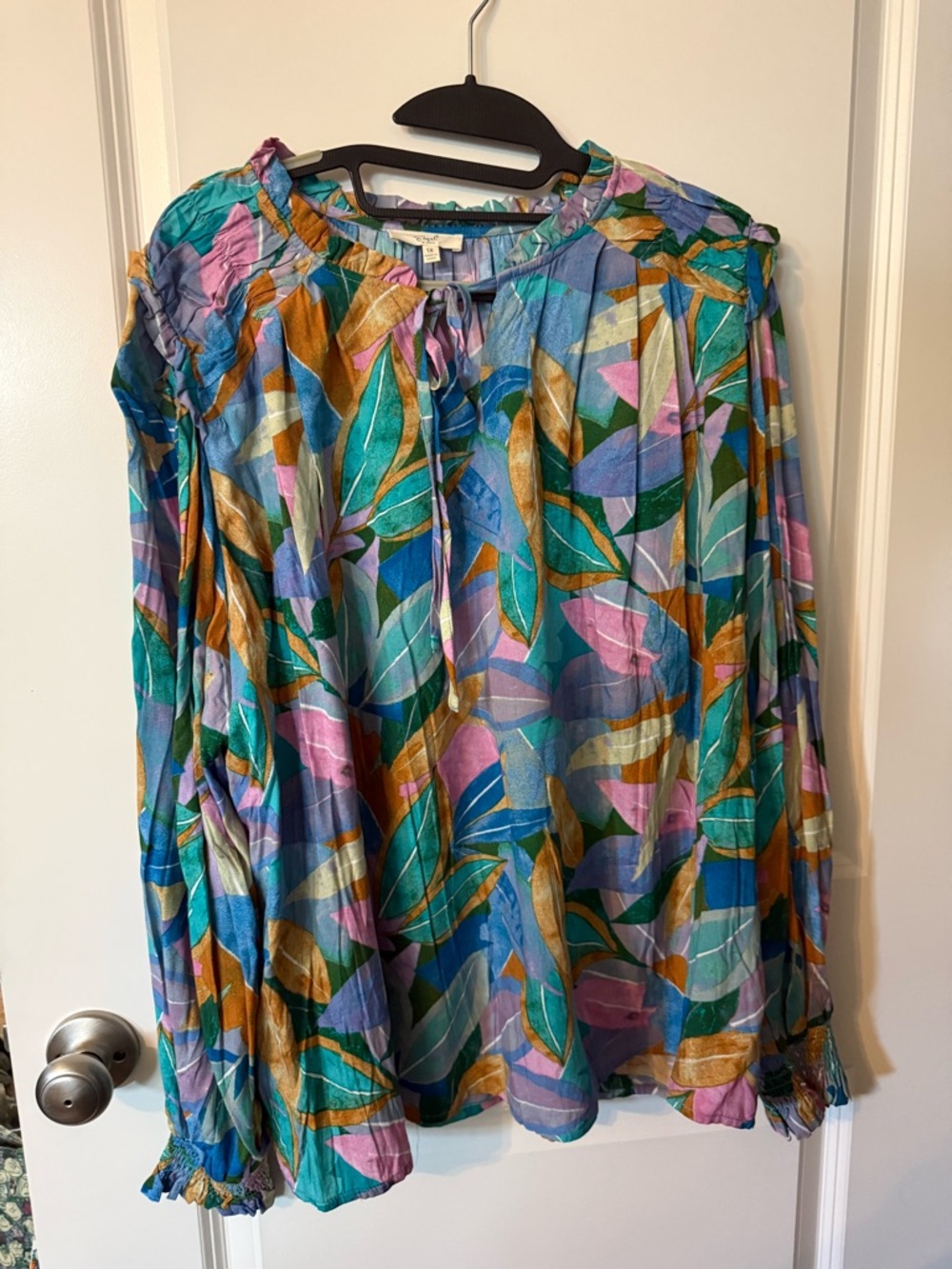 easel Multicolor Leaf-Print Long-Sleeve Peasant Blouse NWT